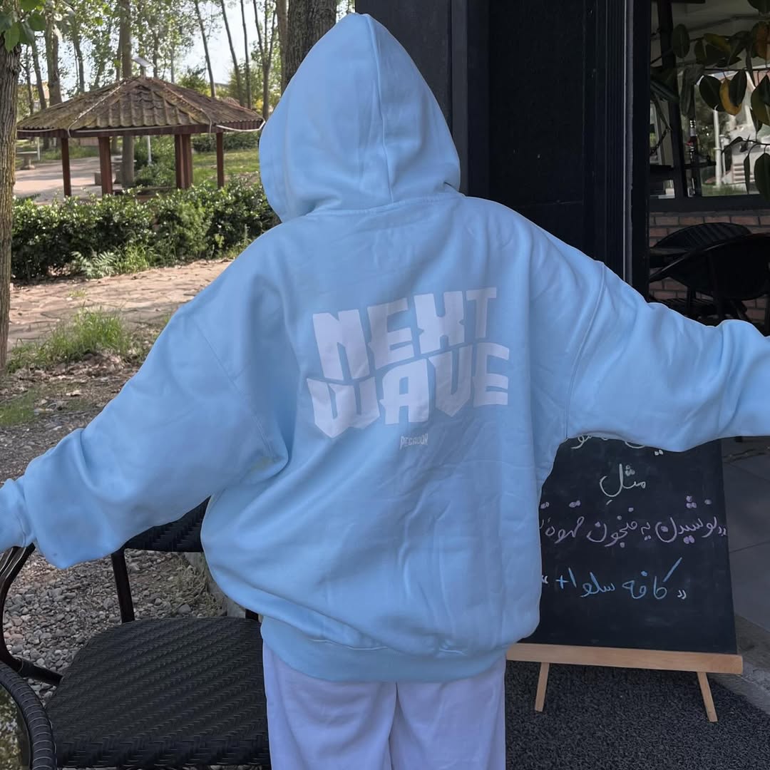 Oversized  Hoodie with Kangaroo Pocket – Casual Streetwear Pullover Sweatshirt"