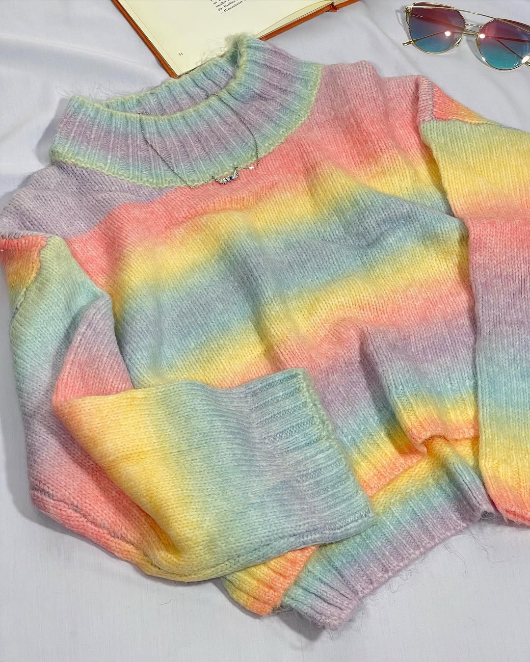 Girl's long sleeve wool sweater
