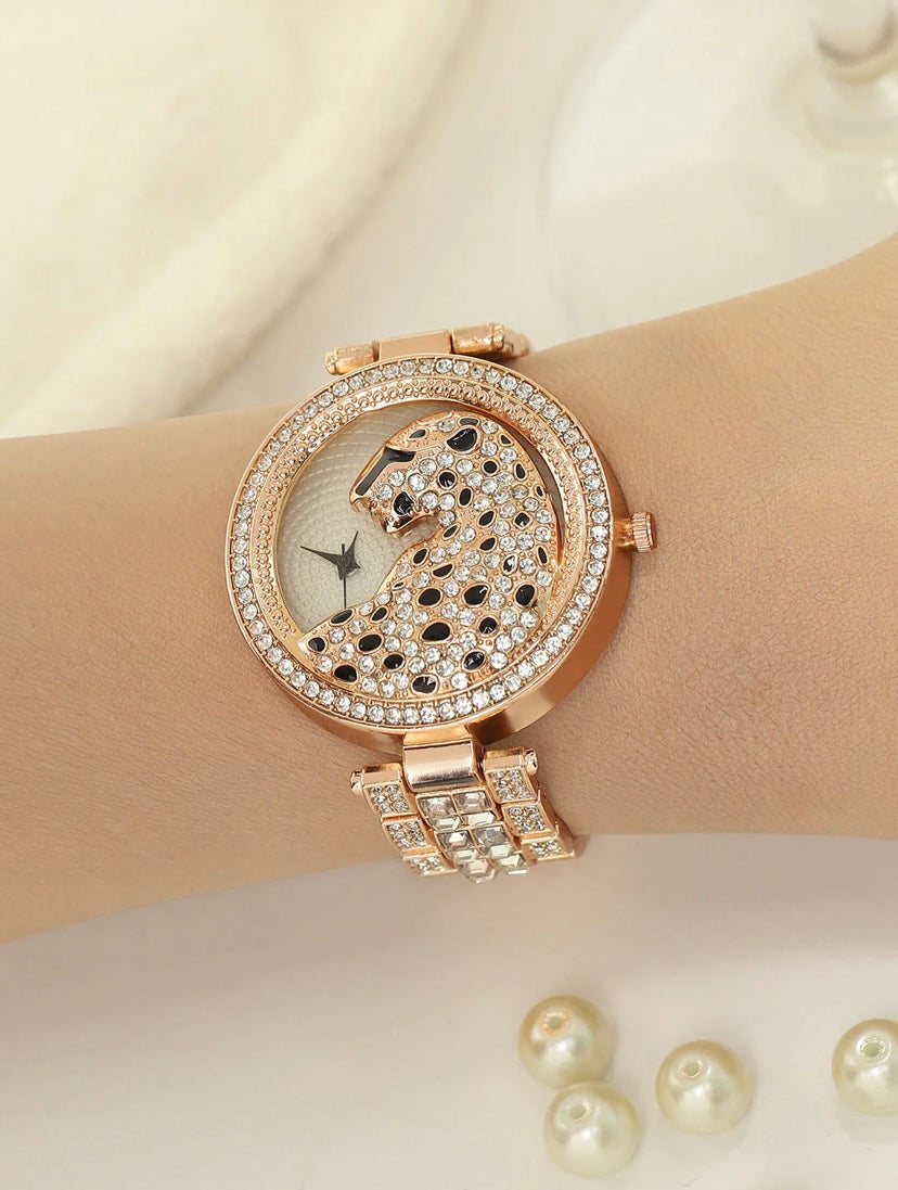 The Bijou Jaguar Round Watch - Rose Gold