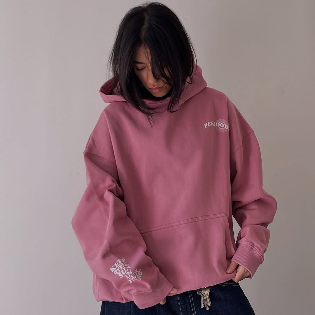 Oversized  Hoodie with Kangaroo Pocket – Casual Streetwear Pullover Sweatshirt"