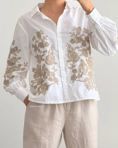 “Women’s White Button-Down Shirt with Blue Floral Embroidery – Casual Long Sleeve Top”