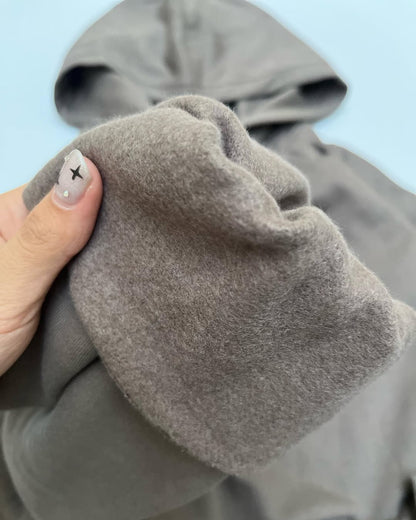 Oversized  Hoodie with Kangaroo Pocket – Casual Streetwear Pullover Sweatshirt"