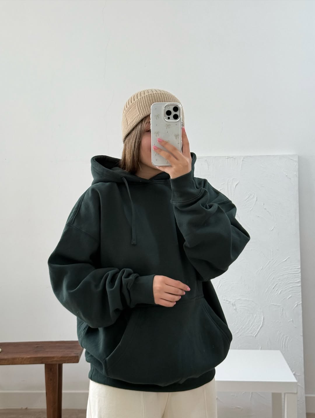 Oversized  Green Hoodie with Kangaroo Pocket – Casual Streetwear Pullover Sweatshirt"