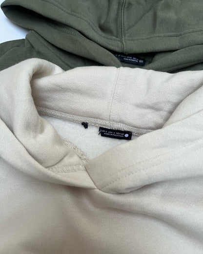 Oversized  Hoodie with Kangaroo Pocket – Casual Streetwear Pullover Sweatshirt"