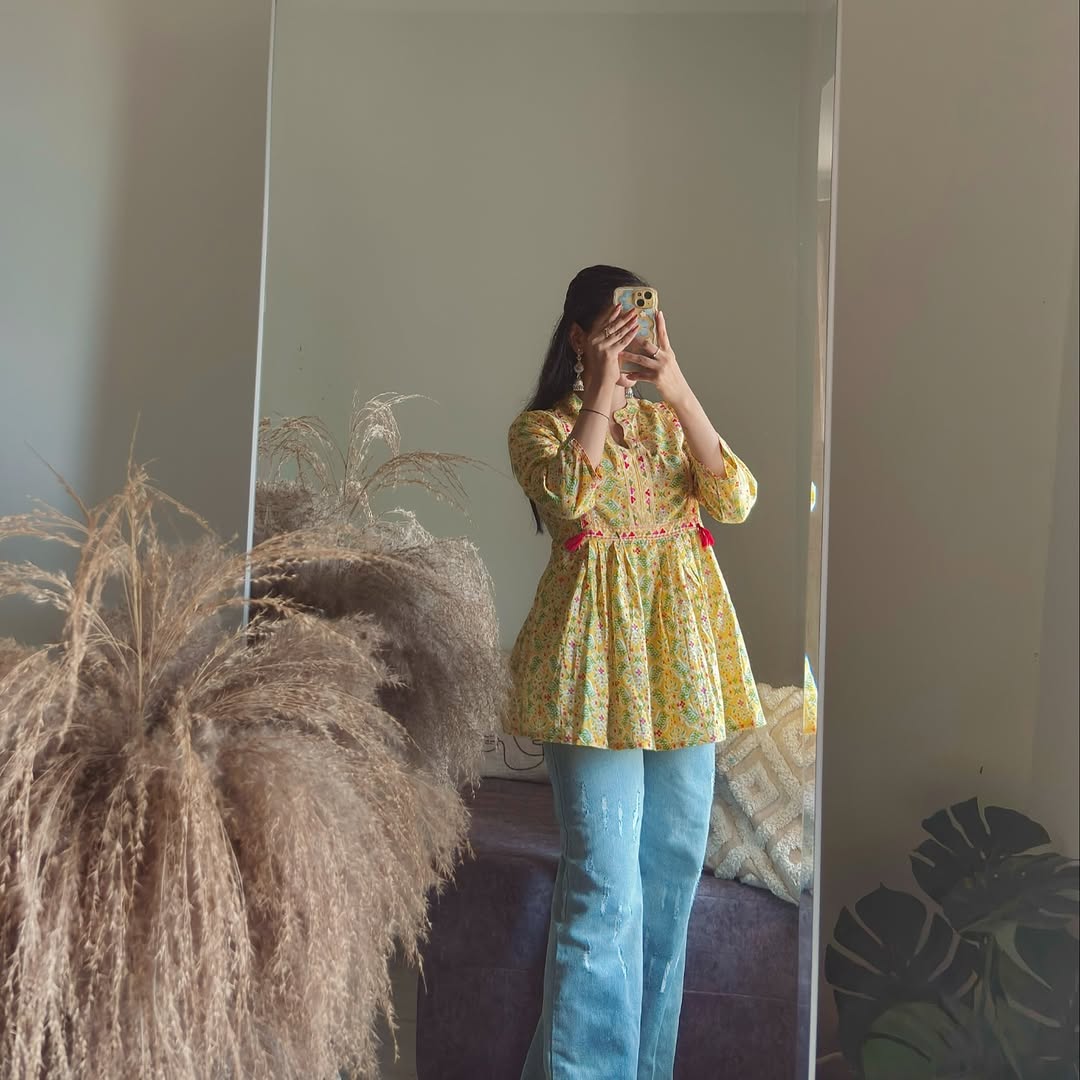 Casual Bell Sleeves Floral Print Women  kurti